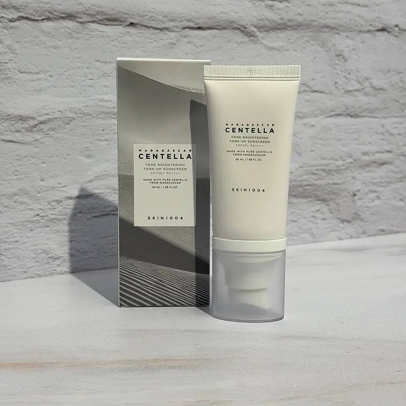 ضد آفتاب رنگی سنتلا