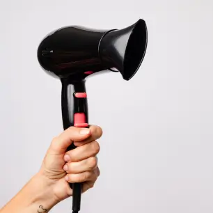 خشک کردن صحیح موها برای تقویت رشد